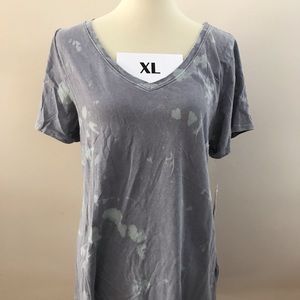 LuLaRoe Christy V-neck